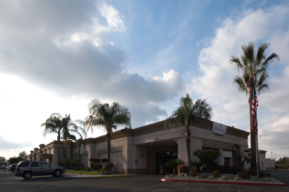 Отель Wyndham Garden Fresno Yosemite Airport Экстерьер фото